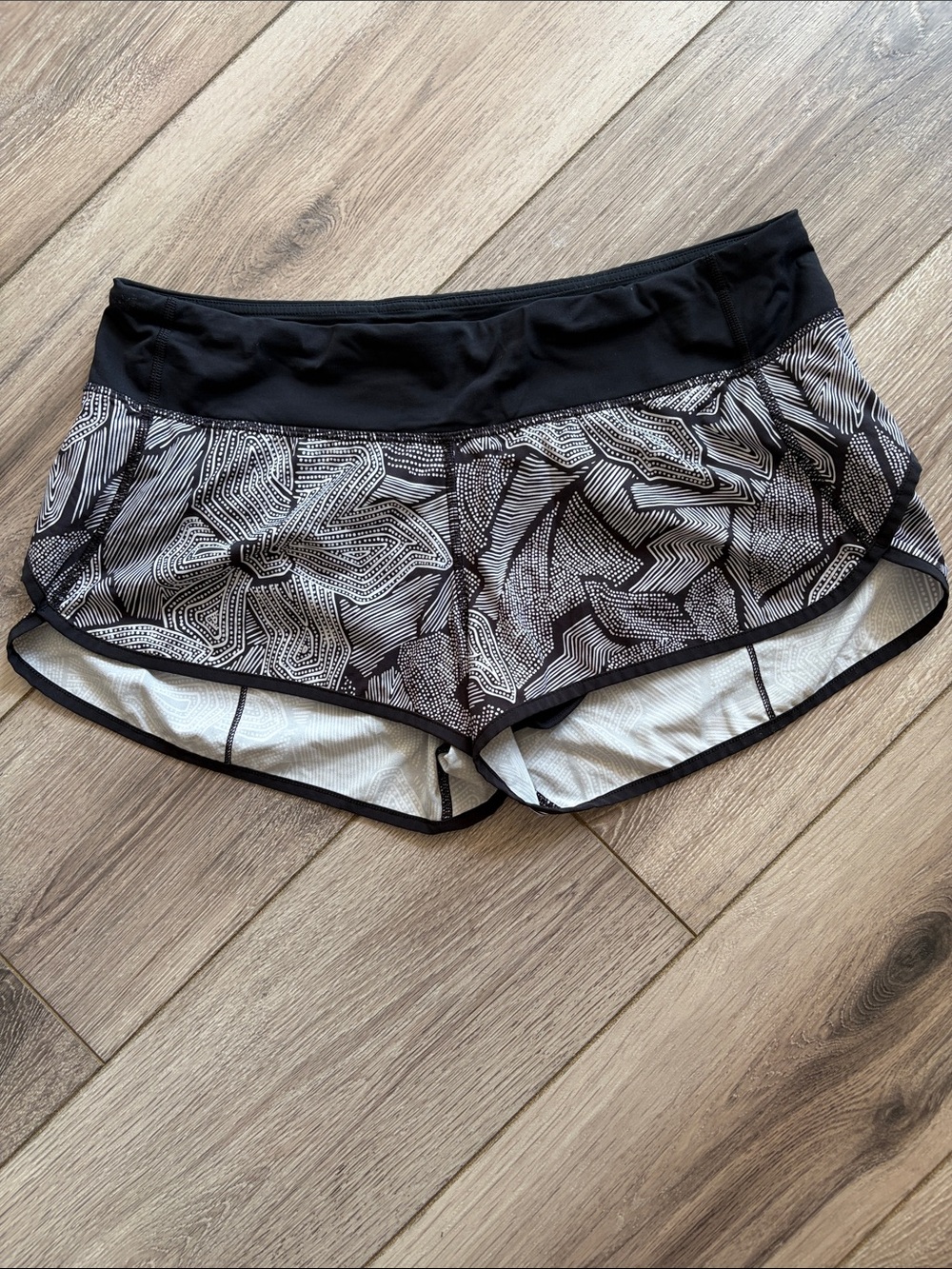 Lululemon Black Printed Women's Athletic Shorts